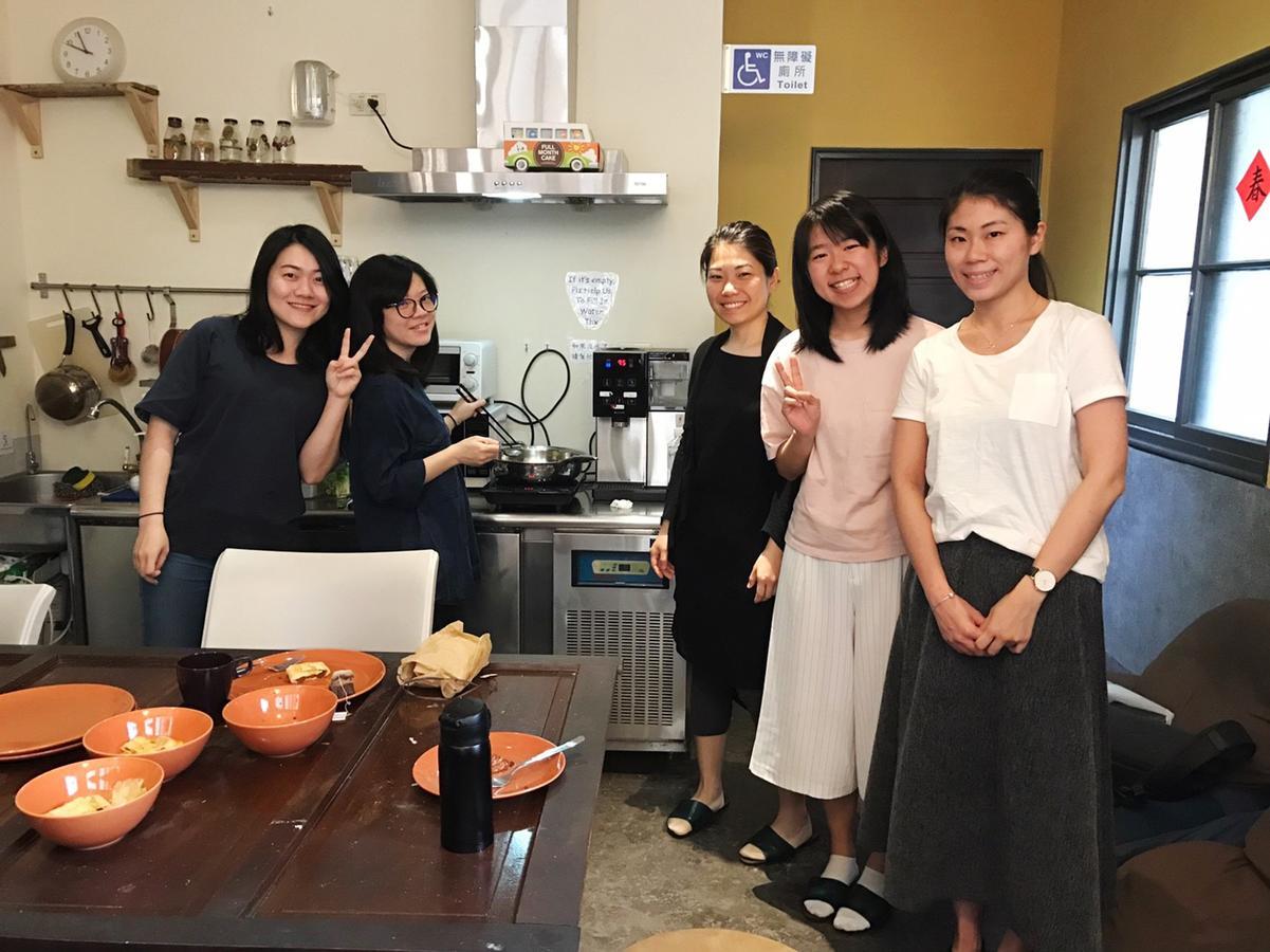 Good Garden Female Hostel Tainan Exterior photo